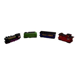Lionel Eerie Express Halloween Train Set 4 Piece Miniature Wendy's Toy